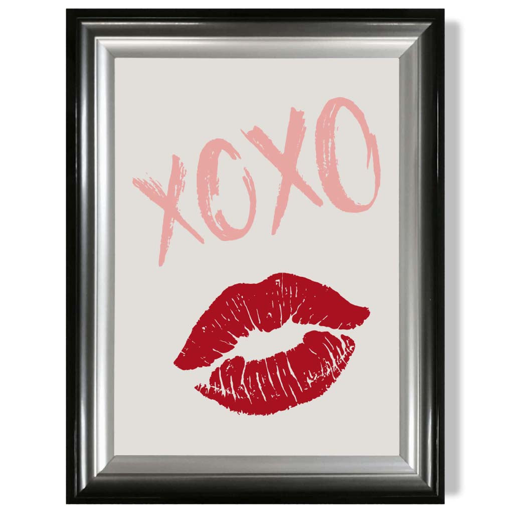 XOXO Lips print in Gradient Glossy Frame