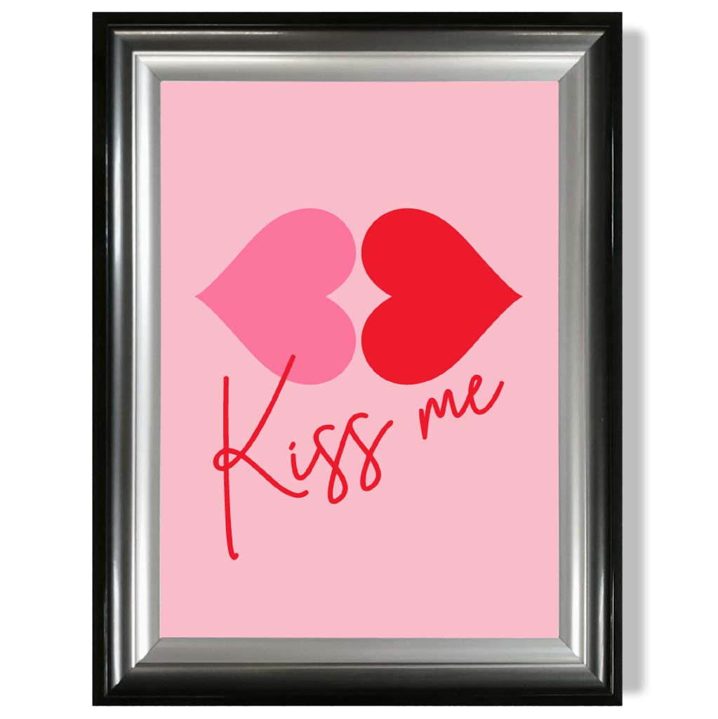 Kiss Me Heart Lips print in Gradient Glossy Frame